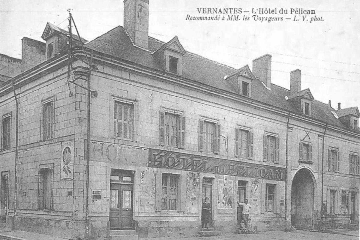 Logis Hotel Le Pelican Vernantes Exterior foto